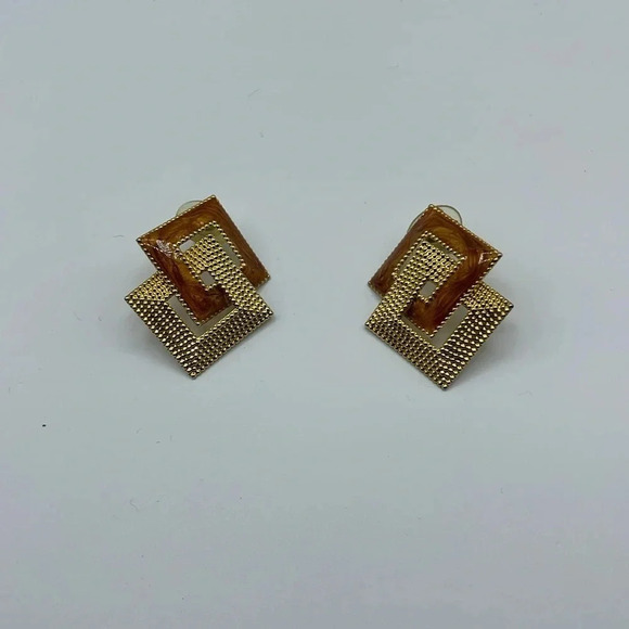 Women’s Vintage Gold and Brown Tone Earrings - Picture 5 of 6